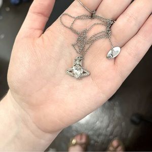 Vivienne Westwood Arielle pendant